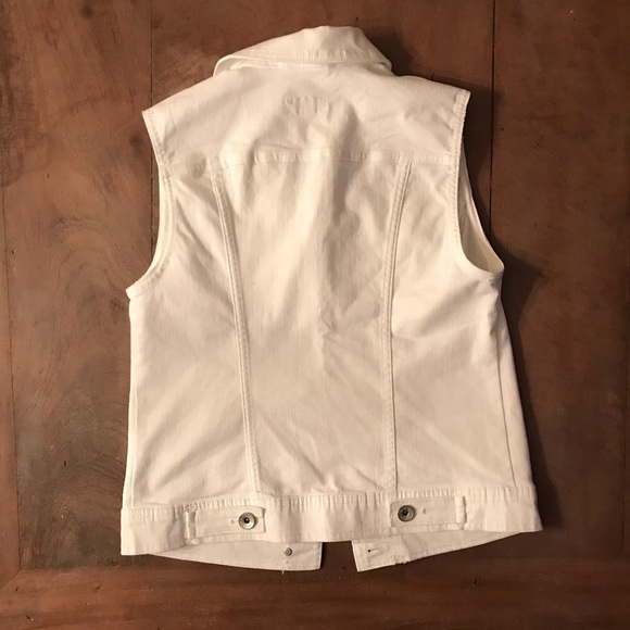 White Sleeveless Jean Jacket - Picture 3 of 4
